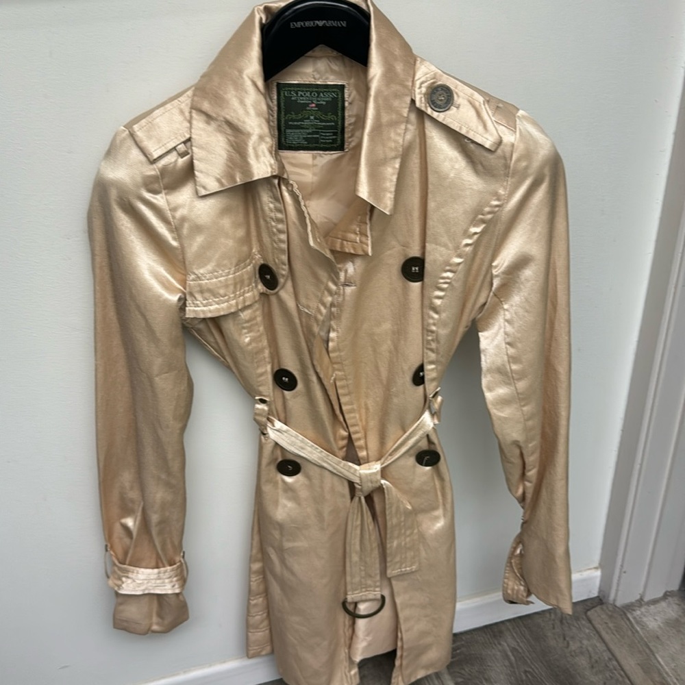 U.S Polo Assn creamy satin trench coat M